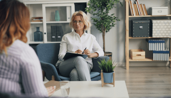 Primera entrevista en trabajo social: cómo realizarla paso a paso primera entrevista trabajo social